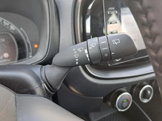 Toyota Aygo X Play AIRCO CAMERA AD-CRUISE APPLE/ANDROID NL-AUTO / 18