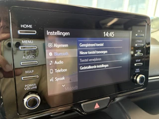 Toyota Yaris 1 .5 Hybrid Dynamic 5-drs. CAMERA/KEYLESS/NAVI/CARPLAY/16INCH / 32