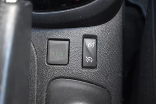Renault Captur 1.2 TCE AUT. / STOEL VERW. / ECC / PDC / H-LEDERLOOK BEKL. / 39