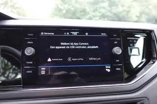 Volkswagen Polo 1.0 TSI R-Line Business  | I.Q. Light | Camera | PDC | CarPlay | / 35