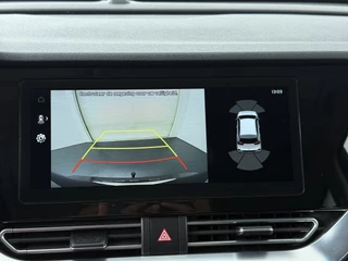 Kia Niro 1.6 GDi Hybrid DynamicPlusLine  - Stoel / Stuurwielverwarming - Climate Control - ACC - Trekhaak - Achteruitrijcamera - Fabrieksgarantie tot 02-2028 / 30