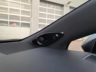 Toyota Corolla HYBRID 180 GR-SPORT PANORAMADAK HEAD-UP JBL-AUDIO 18"LM-VELGEN PARK-SENSOREN LED-PAKKET / 21