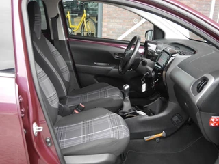 Peugeot 108 1.2 Puretech Allure Lichtmetalen velgen | Getint glas | Airco | Bluetooth | Touchscreen / 8