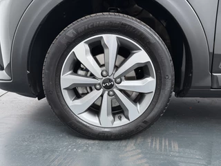 Kia Stonic 1.0 T-GDi MHEV DynamicPlusLine  - Camera - Stoel/stuurverarming - AppleCarplay - Android Auto - Fabrieksgarantie tot 04-2032 of 150.000km / 16