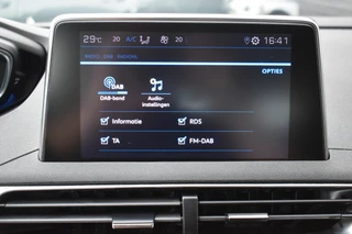 Peugeot 5008 PureTech 130 EAT8 Automaat GT 7-persoons | Navigatie via Carplay & Android Auto | Achteruitrijcamera | Parkeersensoren v+a | Stoelverwarming | Climate Control | Keyless Start | DAB | Isofix Bevestigingspunten | Lichtmetalen Velgen | Zeer Compleet!!! / 14