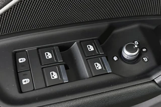 Audi A3 Sportback 35 TFSI Advanced Automaat Stoelverwarming LED Sportstoelen / 28
