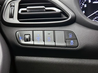 Hyundai I30 Wagon 1.0 T-GDi MHEV Comfort | Cruise control | Stoel/stuurverwarming | Camera / 28