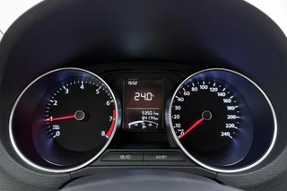 Volkswagen Polo 1.0 Comfortline Edition / 28