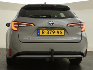Toyota Corolla Touring Sports 1.8 Hybrid Active | Trekhaak | Stoelverw. | Navigatie / 11