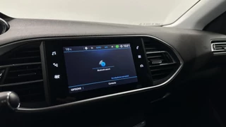 Peugeot 308 SW 1.2 PureTech Blue Lease Allure TREKHAAK CAMERA NAVI CRUISE LM. / 39