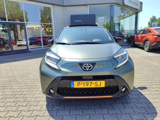 Toyota Aygo X LIMITED AUTOMAAT CABRIO NL-AUTO 18"LM-VELGEN PRIVACY-GLASS JBL-AUDIO HALF-LEDER STOELVERW. / 35