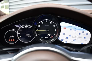 Porsche Cayenne Coupé 3.0 E-Hybrid Platinum Edition SportDesign  | Panorama | Bose | Trekhaak elektr. | Stoelventilatie | 21'' Wielen | / 7