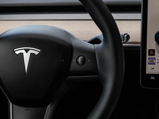 Tesla Model Y RWD 58 kWh LFP | SOH 90,1% | Trekhaak | Panoramadak | AMD Ryzen | Zwart Leder | Warmtepomp | 20" | Eerste eigenaar! / 19