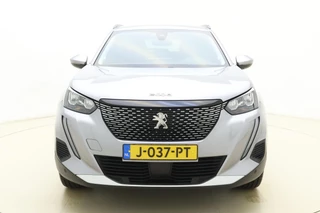 Peugeot 2008 1.2 PureTech Blue Lease Allure 130 PK | Handgeschakeld | Trekhaak | Navigatie | Climate Control | Airco | Cruise Control | Camera | Licht Metalen Velgen / 7