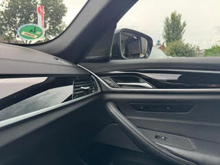 BMW 5 Serie 540I XD Massage Memory Stoelkoeling Parfum Panoramadak Stoelverwarming voor en achter Ramvol! / 27