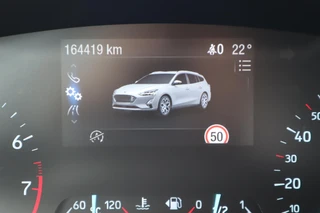 Ford Focus Wagon BUSINESS APPLE/ANDROID PARK-SENSOREN WINTERPACK CLIMA LED ALL-SEASON KEYLESS / 21
