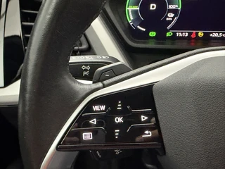 Audi Q4 e-tron 35 Launch edition 55 kWh SOH 90,6% | Elektrische Trekhaak | 110KW Snellaadvermogen | Full-Led | Carplay&Android / 17