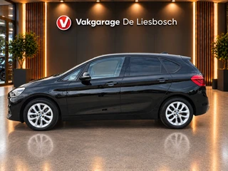 BMW 2 Series Active Tourer 225xe iPerformance High Executive pano/navi/camera/stoelverw/elec klep / 2