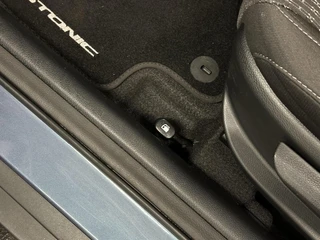 Kia Stonic 1.0 T-GDi MHEV DynamicLine CAMERA CARPLAY NAVI CRUISE. / 19