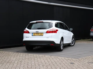 Ford Focus Wagon 1.0 EcoBoost Edition / 4