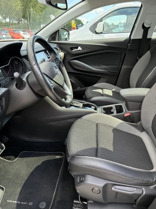 Opel Grandland X 130 PK 8-Traps Automaat | Climate control | Panorama dak | Winterpakket | Navigatie | Parkpilot | LM-Velgen | Trekhaak | AGR | Xenon verlichting / 37