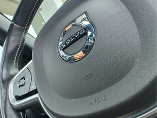 Volvo S60 2.0 T4 R-DESIGN AUTOMAAT  Lederen sportstoelen | Open dak | Harman Kardon | HUD / 25