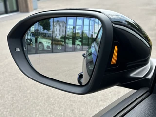 Volkswagen T-Roc 1.5 TSI 150pk DSG Style Carplay | Camera | Keyless | Elek. Achterklep | Rijklaar incl. garantie / 8