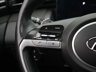 Hyundai Tucson 1.6 T-GDI PHEV Comfort Smart Panoramadak | Trekhaak | Navigatie | Camera / 38