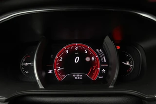 Renault Mégane 1.8 RS 280pk | HANDBAK | LED | 18" LMV | 4WS | / 10