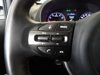 Kia Picanto 1.0 DPi 67pk DynamicLine / 21