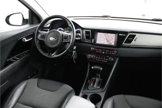 Kia Niro 1.6 GDi Hybrid DynamicLine  - Automaat - Trekhaak - Achteruitrijcamera - Navigatie - Cruise Control - Climate Control - 12 maanden bovag garantie / 35