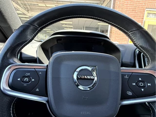Volvo XC40 2.0 B4 200pk R-Design  Panoramadak, Trekhaak, Camera / 21