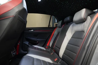Volkswagen Golf 2.0 TSI GTI  Akrapovič Panoramadak Harman&Kardon Sterrenhemel 19''LM / 27