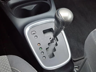 Toyota Yaris 1.5 Hybrid Aspiration / 9
