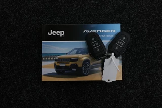 Jeep Avenger 1.2 e-Hybrid Summit (Automaat) / 35