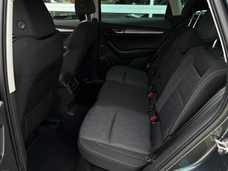 Skoda Karoq 1.5 TSI ACT Business Edition Plus / CarPlay / 17