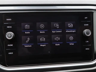 Volkswagen T-Roc 1.5 TSi 150 Pk Automaat Sport Business R-Line | Full LED | Adaptive Cruise | Carplay | Stoelverwarming | LED | Camera | Airco | 19 Inch / 27