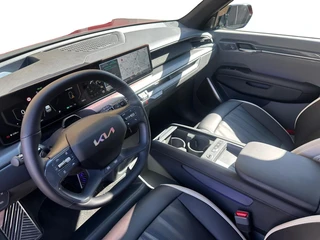 Kia EV9 GT-line AWD 99,8 kwh 7 zits | 385 PK | Geventileerde/verwarmde stoelen | Wireless Carplay & Android auto | 2.500 kg trekgewicht | Meridian | Fabrieksgarantie t/m 19-6-2033 +3x 1 jaar*  | NAP / 14