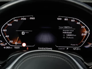 BMW X5 M50i 530pk | Achterasbesturing | Laser | ACC | Sky Lounge | Grigrio Telesto / 24