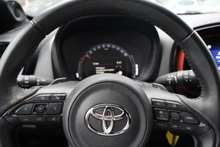 TOYOTA AYGO X ENVY 5-DRS AUTOMAAT TREKHAAK CLIMA AD-CRUISE NAVI JBL-AUDIO APPLE/ANDROID CAMERA / 11