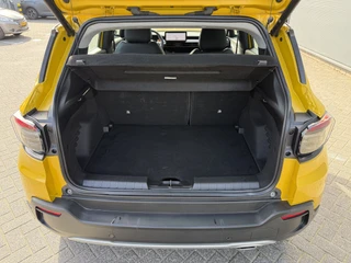 Jeep Avenger 100pk Altitude (Camera - Keyless Entry - Adaptieve Cruise Controle - Elektrische Klep - JBL - LED - 17"incl 4S - Automatische Airco - Navigatie) / 11