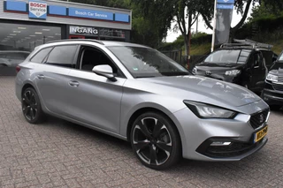 SEAT Leon Sportstourer 1.5 eTSI Style Automaat | Navigatie | Cruise | Cupra Velgen | 12 mnd BOVAG garantie | Whatsapp 06-53188999 / 12