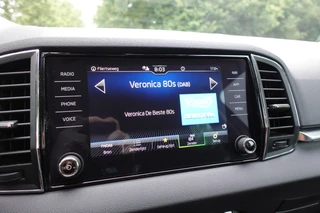 Škoda Karoq 1.5 TSI ACT Business Edition Plus  | LED | ACC | Camera | Trekhaak | CarPlay | Stoelverwarming | / 31