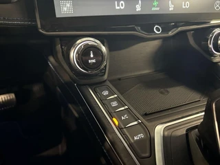 Lynk & Co 01 1.5 PHEV | MY23 | 6.6 KWH | ZWARTE HEMEL | PANO | 360 | / 40
