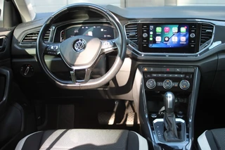 Volkswagen T-Roc 1.5 TSI Sport 150pk Stoel/stuur verwarming / afneembare trekhaak. / 29