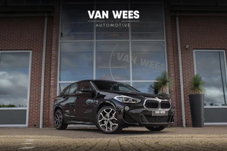 BMW X2 sDrive20i High Executive Edition | M-sport | Driving Assistant Plus | Camera | Apple Carplay | File assistent | Active cruise control | Park Assistant | DAB | Sportstoelen | LED / 2