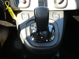 Fiat Panda TwinAir Turbo 80PK Dualogic Lounge Uniek 48.000 km !!! / 19