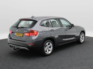 BMW X1 sDrive20i 183 Pk Automaat Executive | Trekhaak | Bi Xenon | Cruise Control | 17 Inch | 132.168 Km !! / 2