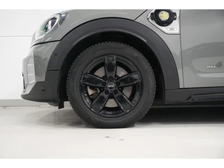 MINI Countryman 1.5 Cooper S E ALL4 Panoramadak | Harman Kardon | Head Up | ACC / 36