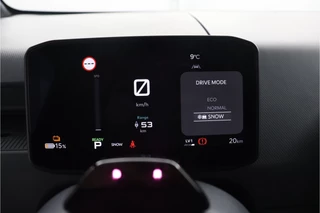 Kia PV5 Passenger Elite 71.2 kWh  - 11kW 3-fase - 5 Zits - 360°-camera - Parkeersensoren, voor-, zij- en achterkant - 7 Jaar of 150.000 Fabrieksgarantie / 48